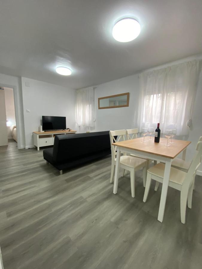 Апартаменты Piso Junto Al Hospital Macarena Севилья Экстерьер фото
