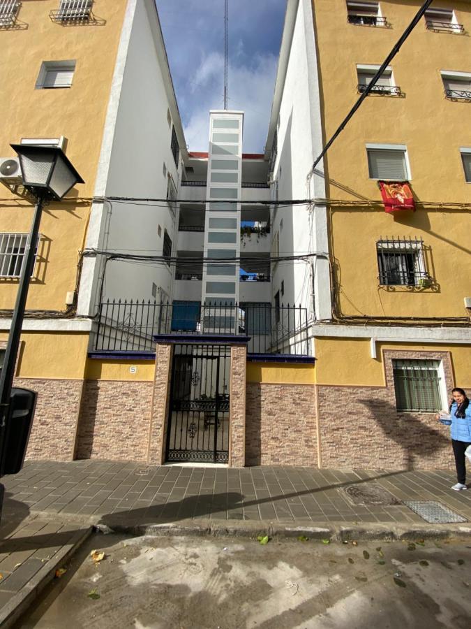 Апартаменты Piso Junto Al Hospital Macarena Севилья Экстерьер фото
